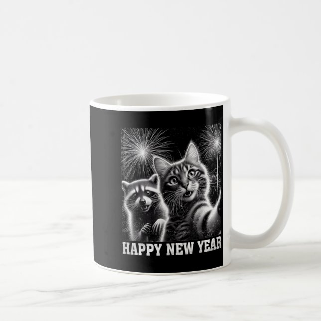 Mug Happy New Year 2026 Cute Cat Raccoon Celebration  (Droite)
