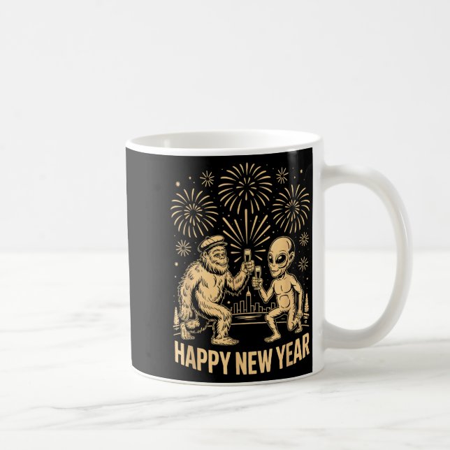 Mug Happy New Year 2026 Funny Bigfoot And Alien Lovers (Droite)
