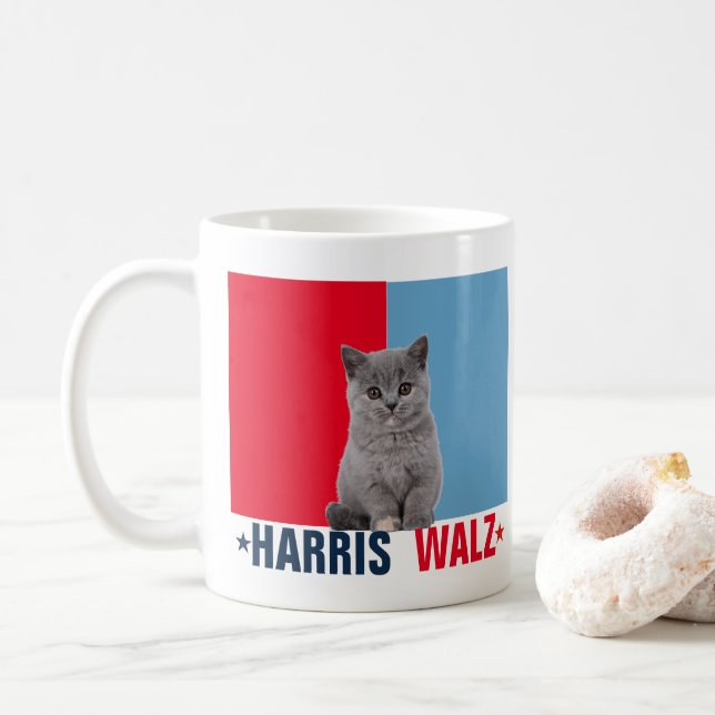 Mug Harris Walz 2024 Manifestement rouge bleu (Avec donut)