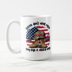 Mug Héros — Ils portent des étiquettes de chien et des