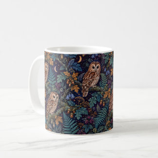 Mug Hiboux brun-roux avec feuilles de chêne et croissa
