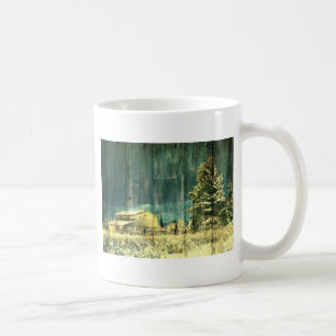 Mug hiver rustique à feuillage persistant vieux cabine