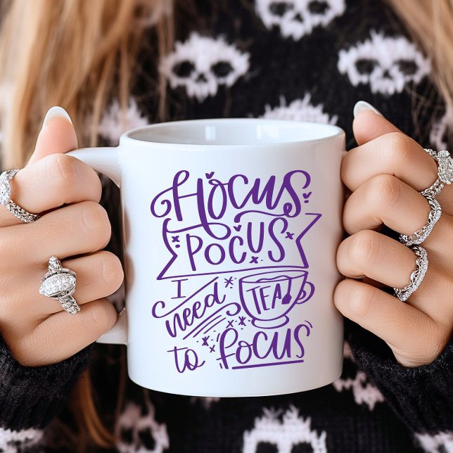 Mug Hocus Pocus Violet J'ai Besoin de Thé (Purple Halloween Hocus Pocus Tea Cup)