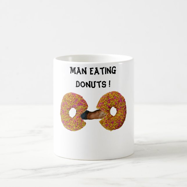 Mug Homme qui mange des donuts !  (Centre)