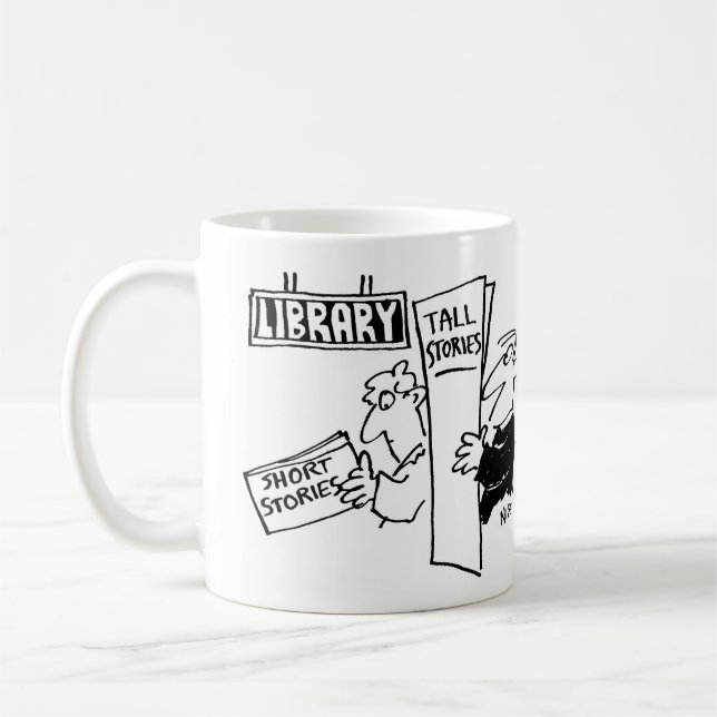 Mug Hommes lisant des livres à une bibliothèque (Gauche)