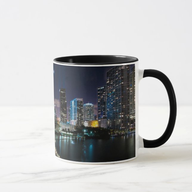 Mug Horizon de ville de Miami avec le pont la nuit (Droite)