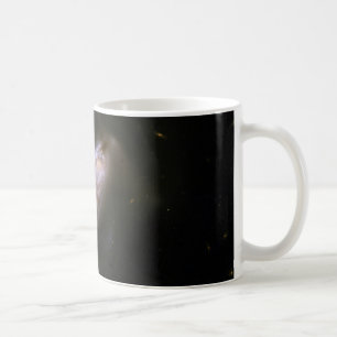 Mug Hubble interagissant Galaxy NGC 3690