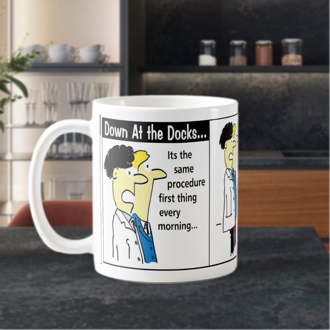 Mug Humour de dessin du conteneur d'expédition de Dock (Créateur téléchargé)