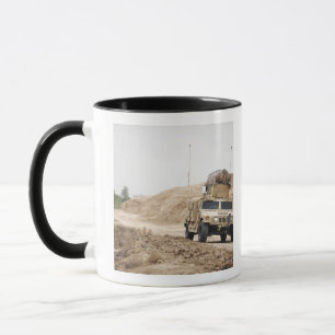Mug Humvee conduit la sécurité