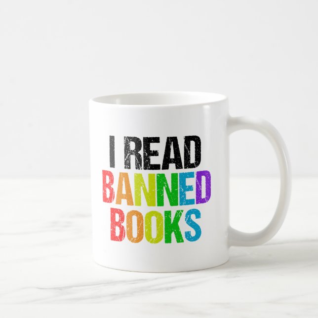 Mug I Read Banned Books Rainbow (Droite)