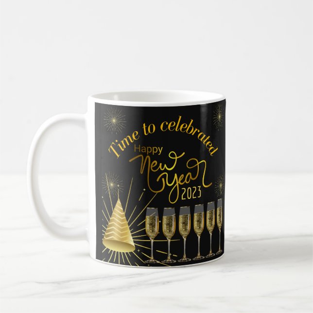 Mug Il est temps de célébrer le joyeux nouvel an 2023 (Gauche)