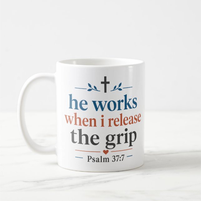 Mug Il Travaille Quand Je Relâche La Prise Citation Ch (Gauche)