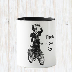 Mug Illustration de dame victorienne vintage sur bicyc