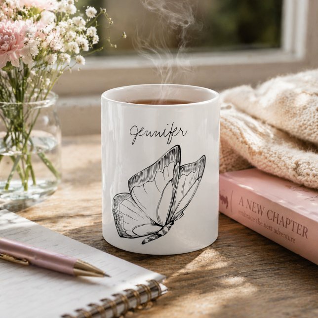 Mug Illustration de papillon moderne avec monogramme (Créateur téléchargé)