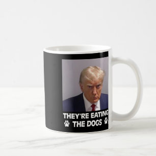 Mug Ils mangent les chiens Trump 2024 America Électio