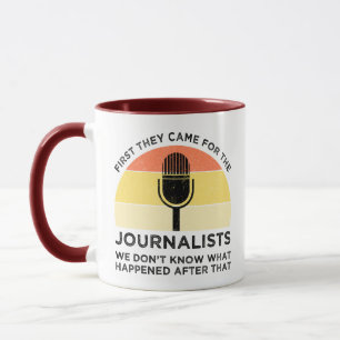 Mug Ils Sont Venus Pour La Première Fois Pour Les Jour