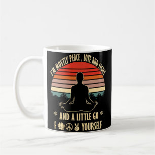 Mug im principalement la paix amour et lumière, yoga T