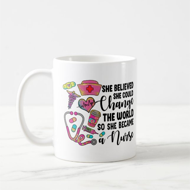 Mug Infirmière Changer le monde Grand (Gauche)