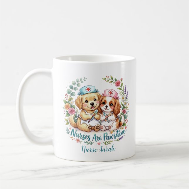 Mug Infirmière Chiot Mignon Pawsitive Aquarelle Person (Gauche)