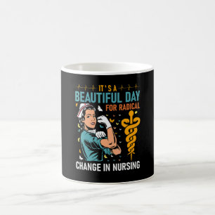 Mug Infirmière mars 2022 C'est une belle journée pour