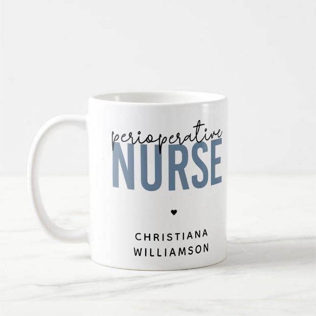 Mug Infirmière ou infirmière en service régulier sur m (Gauche)