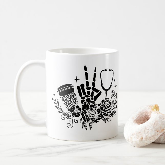 Mug Infirmière Outils De Vie Du Travail (Avec donut)