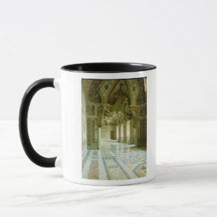 Mug Intérieur avec la vue des anges sculptés