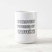 Introverti alimenté par la caféine