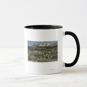 Mug Iris sauvage élevant le mammouth proche de Mt.