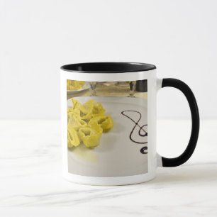 Mug Italie, Cento. Une assiette de tortellini au froma