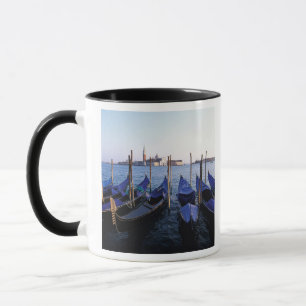 Mug Italie, Vénétie, Venise, Rangée de gondoles et San