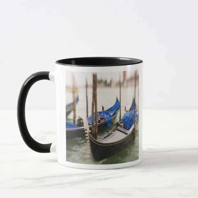Mug Italie, Venise, Mise au point sélective de gondole (Gauche)