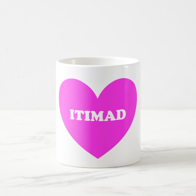 Mug Itimad (Centre)