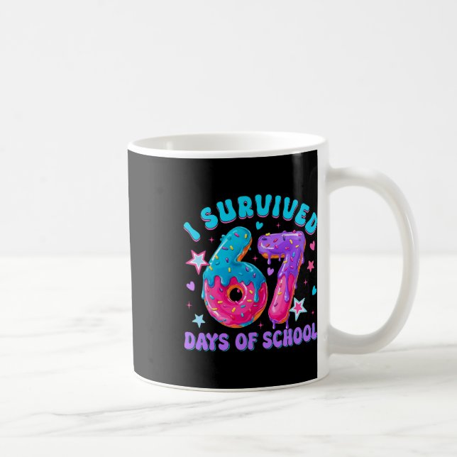 Mug J'ai survécu 67 jours d'école Donut Drip Garçon Fi (Droite)