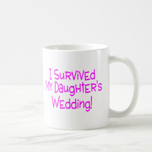 Mug J'ai survécu à mes filles épousant le rose