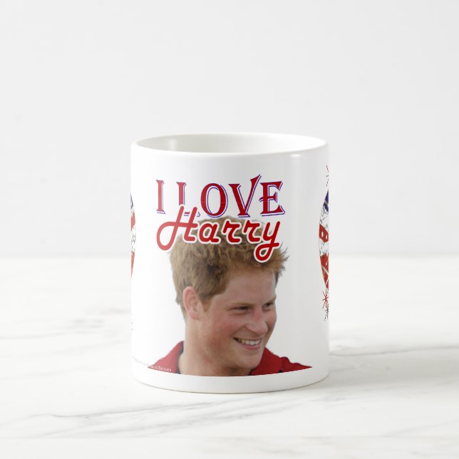 Mug J'aime le drapeau du R-U de coeurs de Harry (Centre)