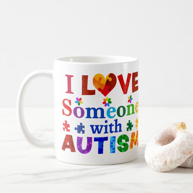 Mug J'aime quelqu'un avec AUTISM (Avec donut)