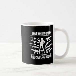 Mug J'aime une femme et plusieurs fusils 
