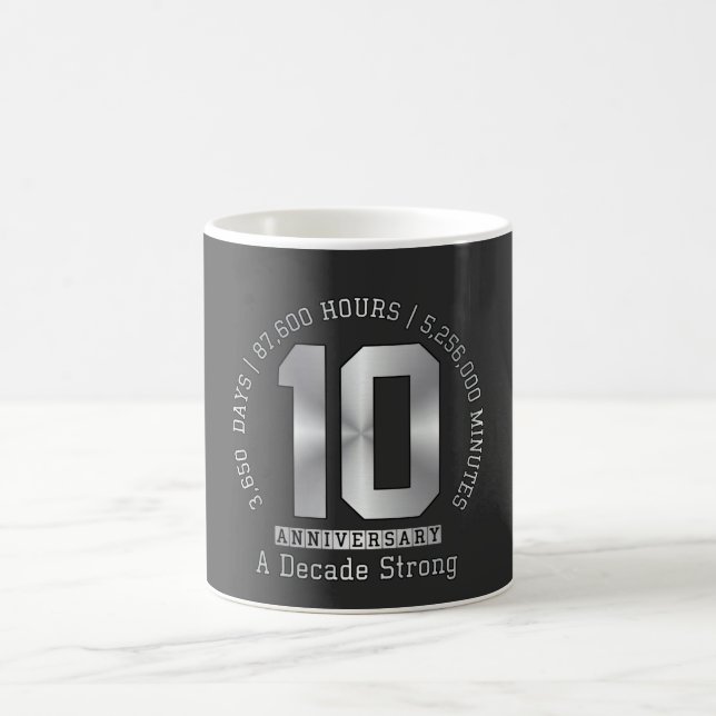 Mug Jalon d'anniversaire de 10 ans - Une décennie soli (Centre)