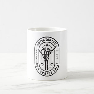 Mug Jamais trop tard Skeleton Surfer Chick Ocean Viand