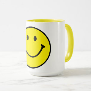 Mug Jaune brillant et joyeux visage souriant