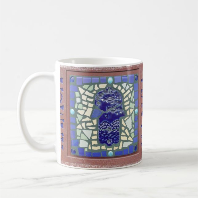 Mug Jaune et vert bleus de mosaïque de Hamsa (Gauche)