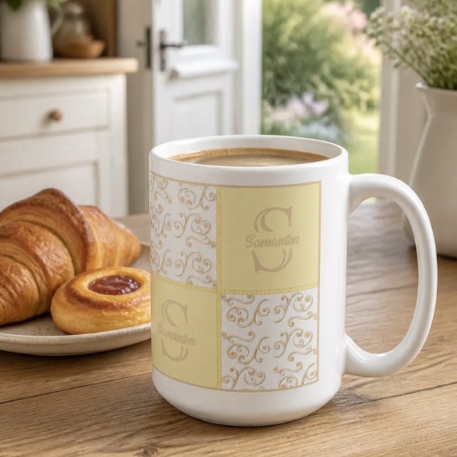 Mug Jaune Nom et Monogramme (Créateur téléchargé)