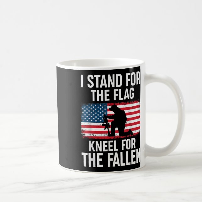 Mug Je Me Trouve Pour Le Drapeau Kneel Pour Le Fallen  (Droite)