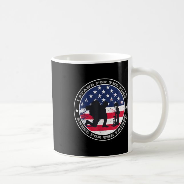 Mug Je Me Trouve Pour Le Drapeau Kneel Pour Le Fallen (Droite)