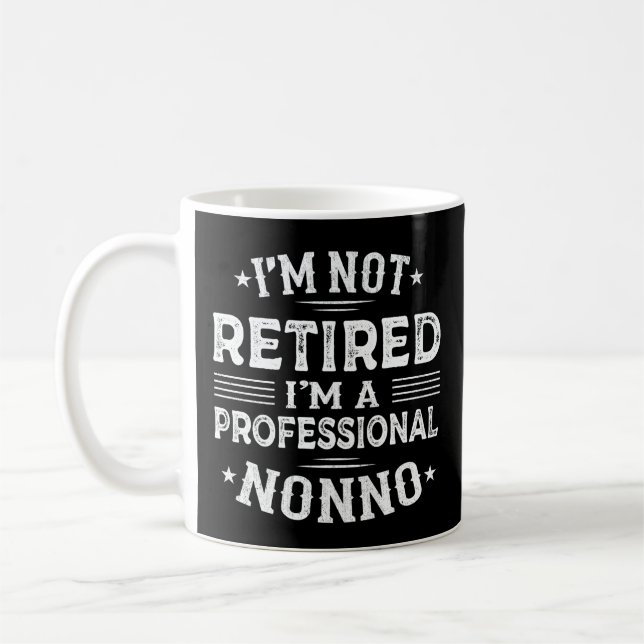 Mug Je ne suis pas à la retraite Je suis un profession (Gauche)