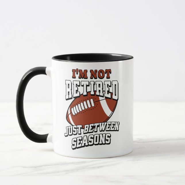 Mug Je ne suis pas à la retraite, juste entre les sais (Gauche)