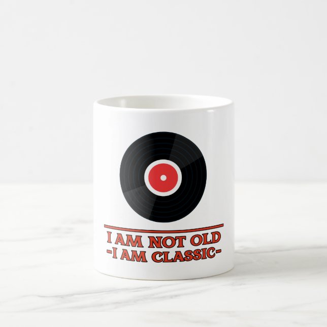 Mug Je ne suis pas vieux Je suis classique Funny 50e a (Centre)