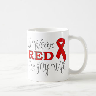 Mug Je porte le rouge pour mon épouse (le ruban rouge)