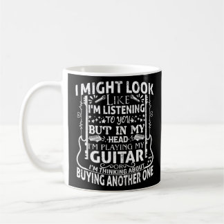 Mug Je pourrais avoir l'air d'écouter un T-shirt basse